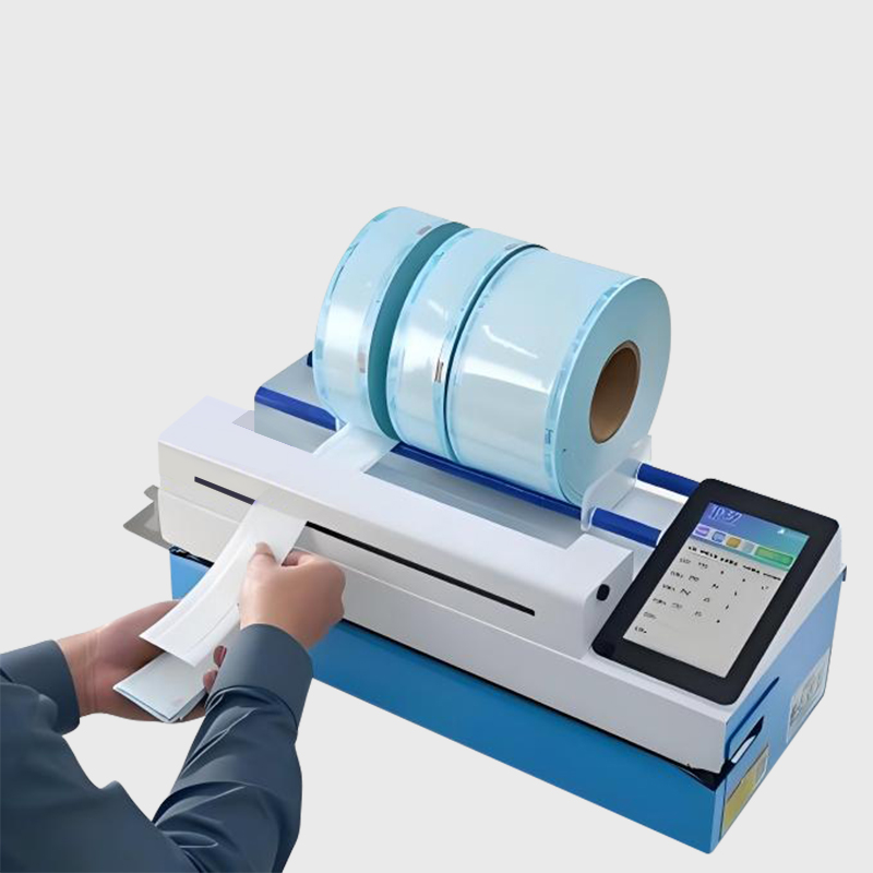 Stroj na řezání lékařských sáčků